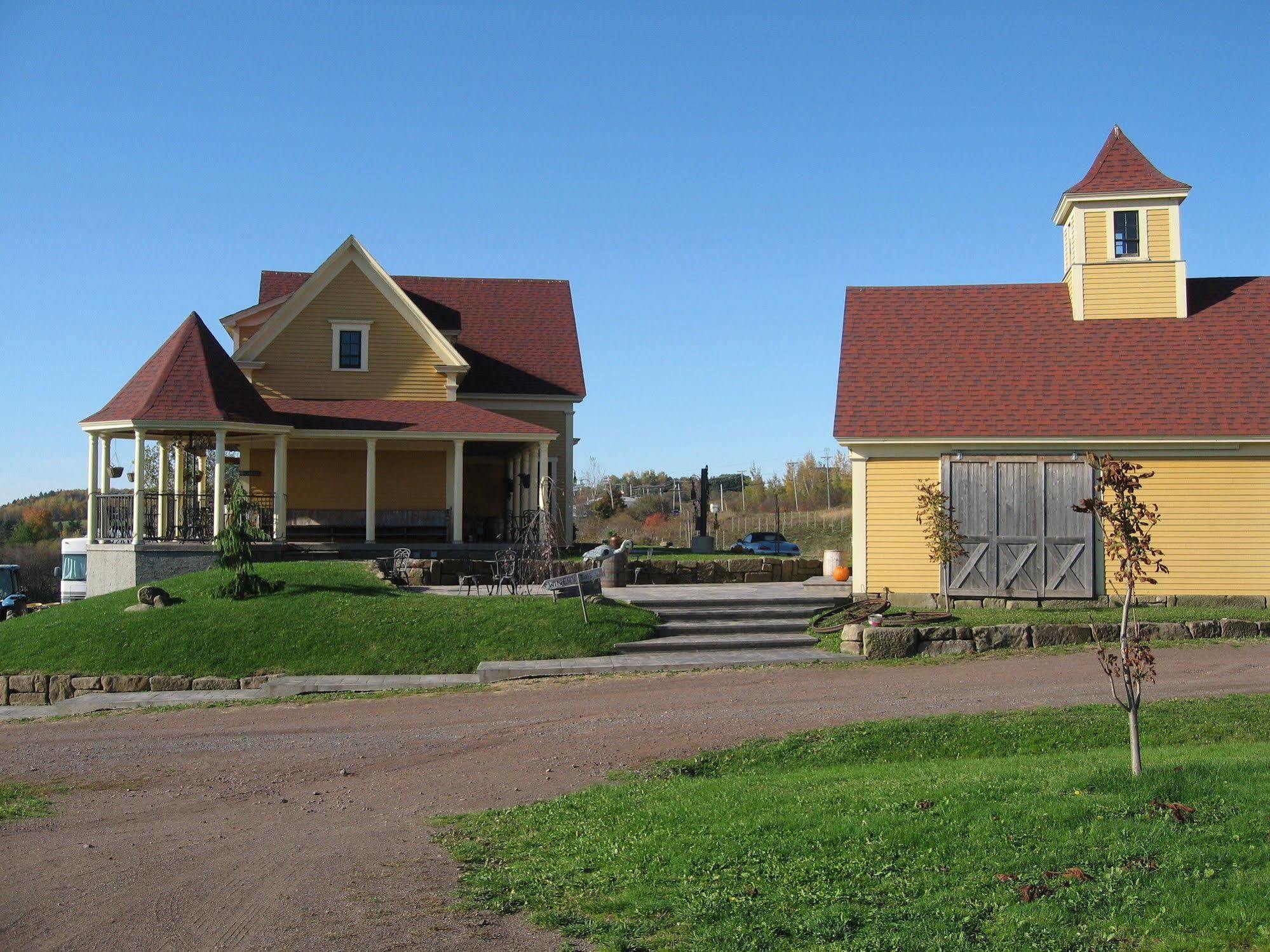 Magnetic Hill Winery Hotel Moncton Buitenkant foto